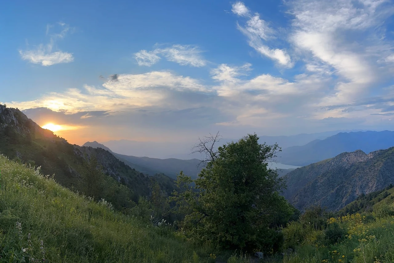 Pik Okhotnichiy 3,099 m: a route that “builds character”